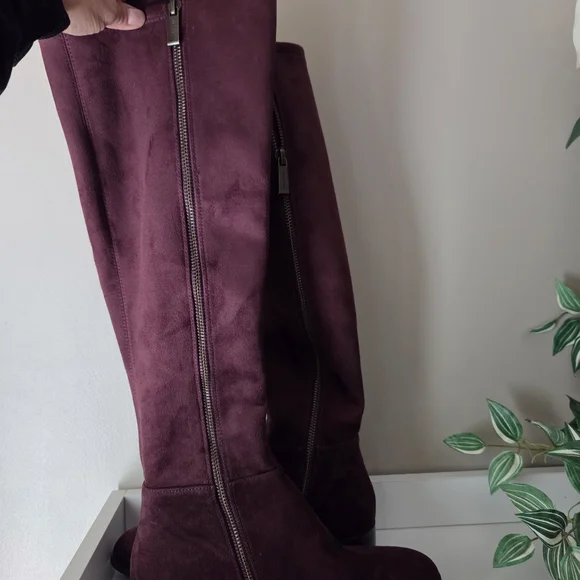 Michael Kors Women's Burgundy Suede Boots Size 6 - Picture 16 of 16